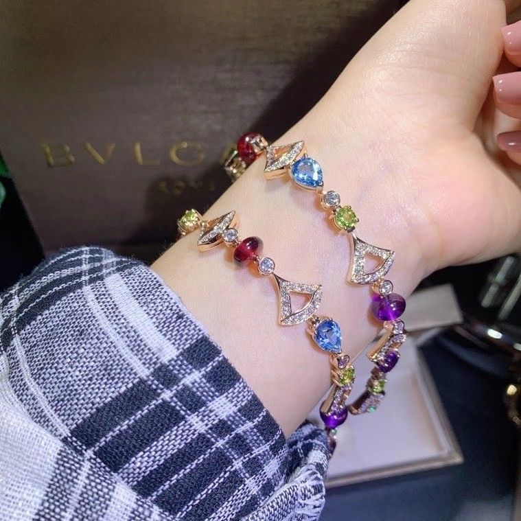 Exclusive Designs Custom Jewelry for High End Retailers and Corporate Clients