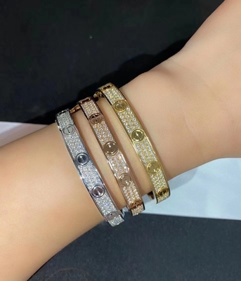 Круглый бриллиантовый бриллиантовый моссанитовый часовой VVS Gem Stone Iced Out ручная установка
