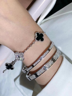 Подгонянное чистое золото HK Bangles 18k диаманта Brand реальное устанавливая ювелирные изделия