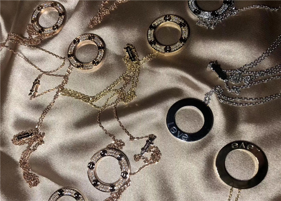 0.34ct Бриллиантовое колье B7058000 с паве из бриллиантов, белое золото 18 карат, копия ювелирного изделия